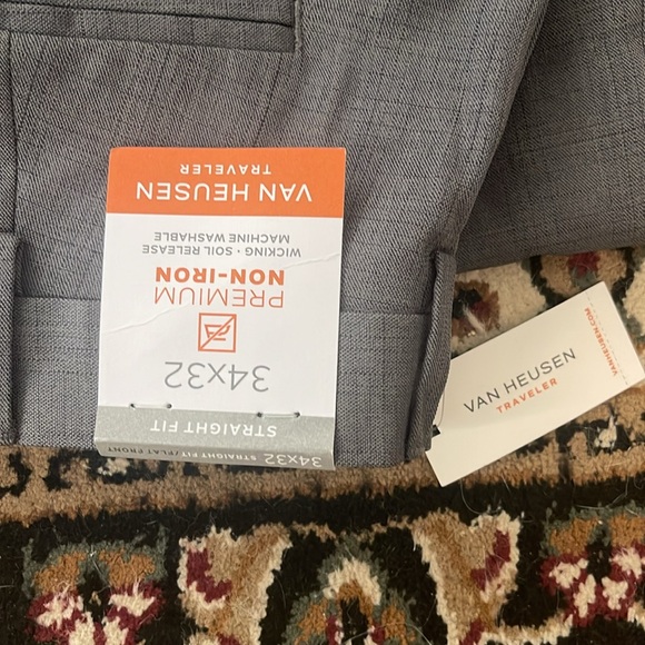 Van Heusen Traveler Pants 34x32 NWT - Picture 3 of 3